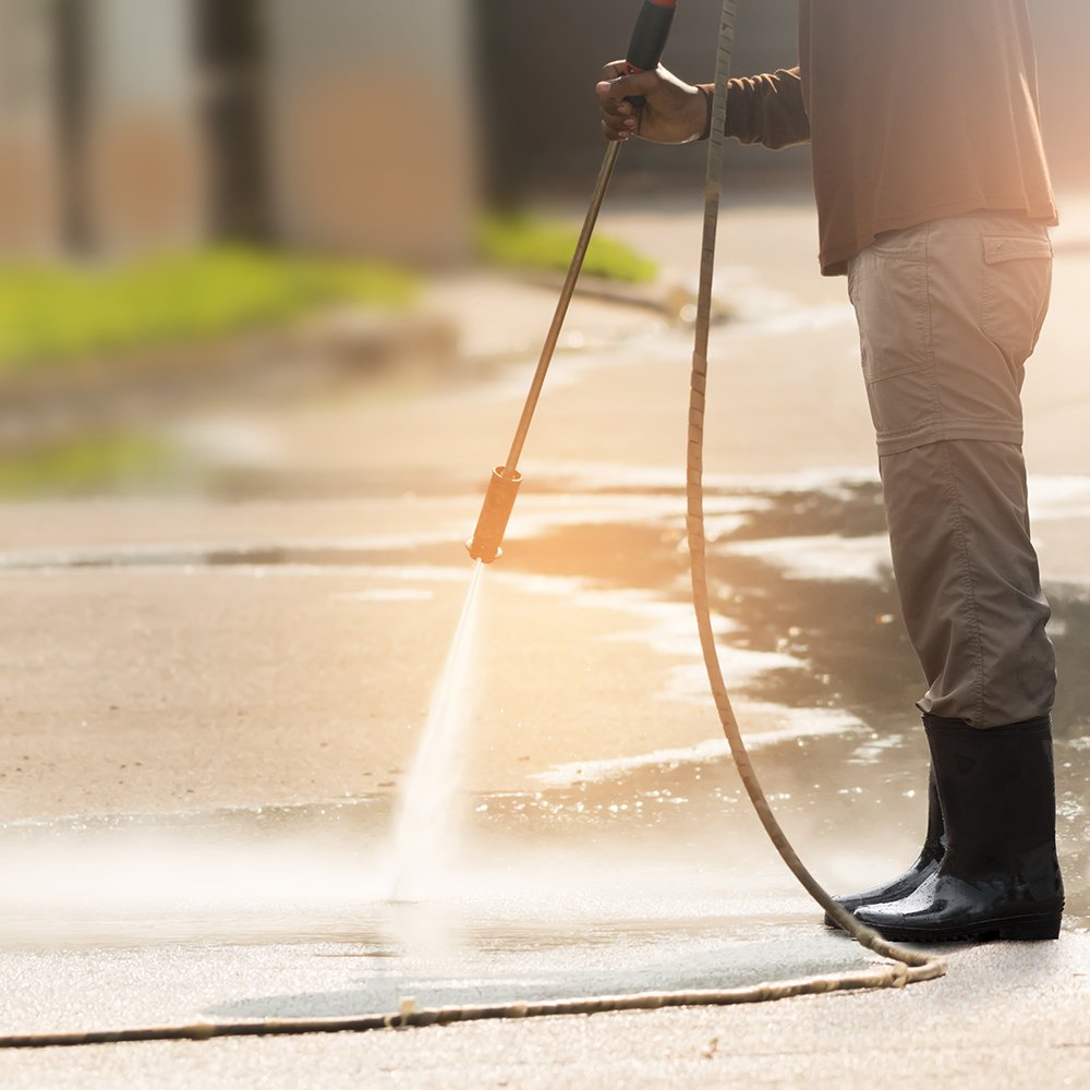 how-to-pressure-wash-your-driveway-hero-A